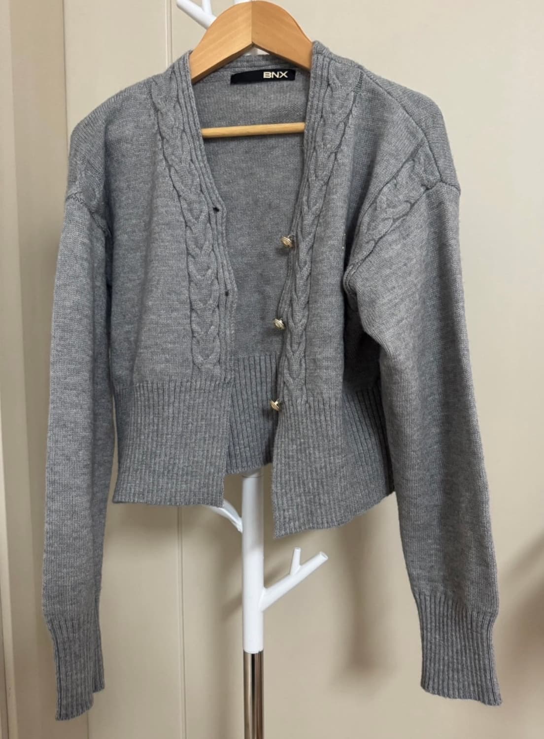 BNX 자수로고 반크롭 가디건 상품이미지2