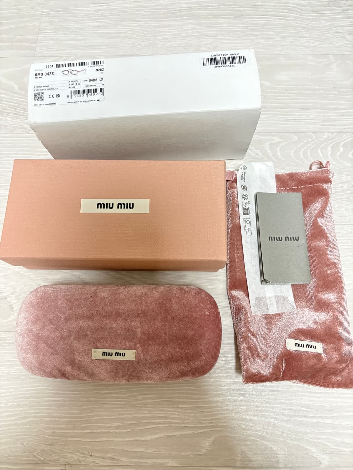 미우미우 리가드 스탠다드핏 상품이미지2