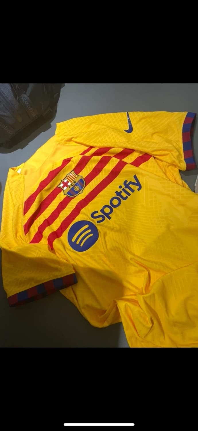 바르셀로나 21/22 어센틱 써드 유니폼 상품이미지1