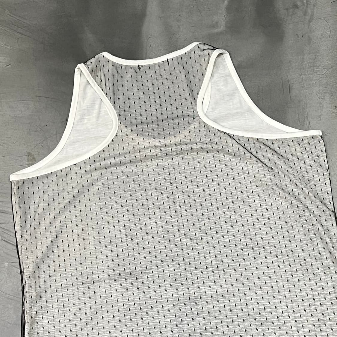  y2k 십자가 그래픽 슬리브리스 y16288 상품이미지5