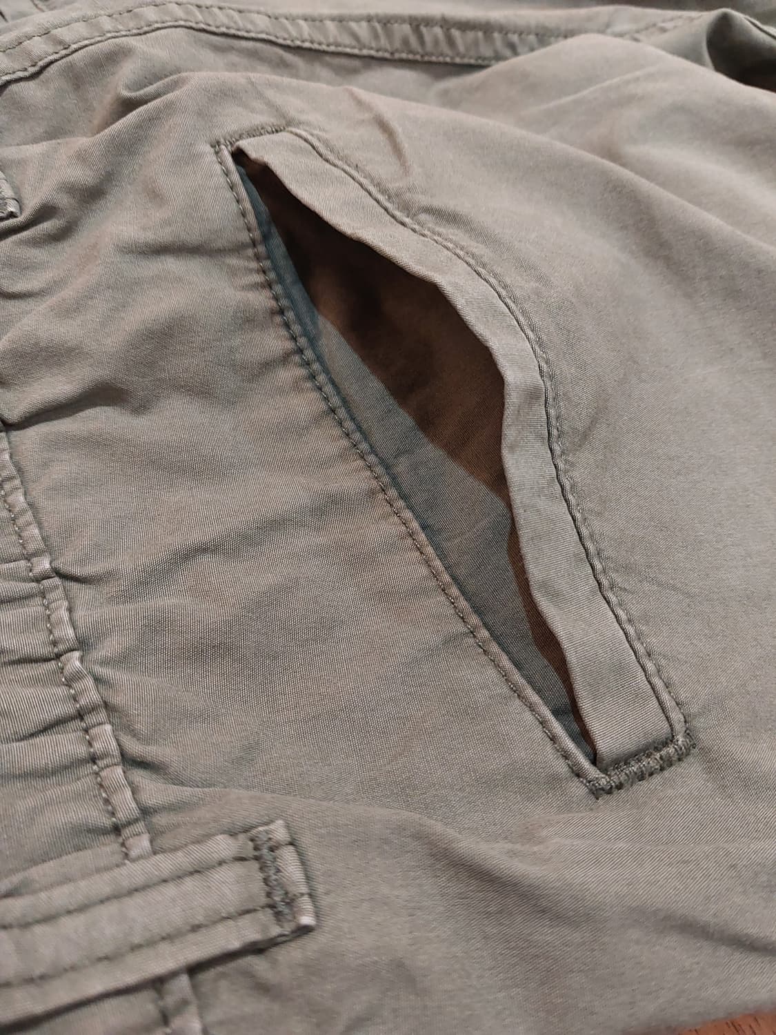 유니클로 올리브컬러 카고 조거 팬츠 S (29사이즈 전후 추천) 상품이미지7