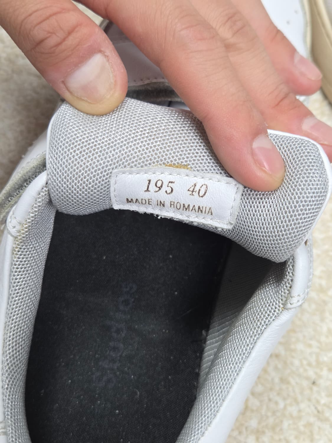 [아크네 스튜디오] 스테피 레더 벨크로 스니커즈 | 00223 상품이미지8