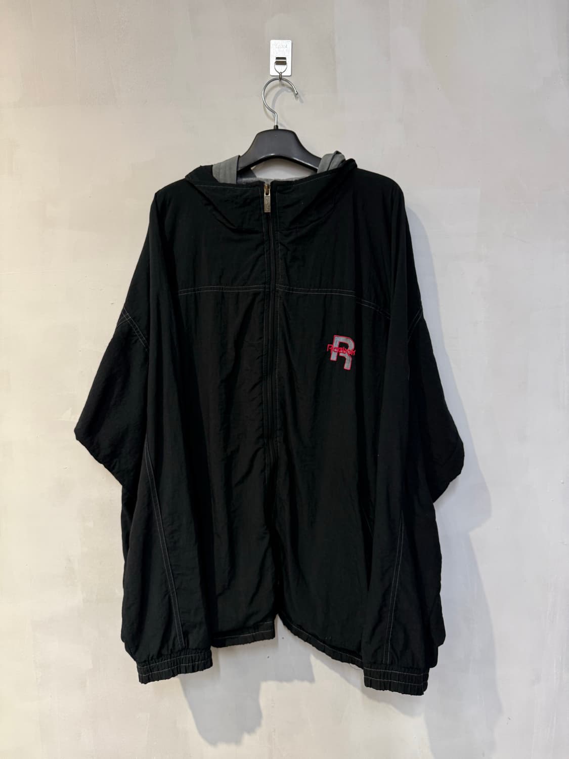 리복 블랙 바람막이 상품이미지1