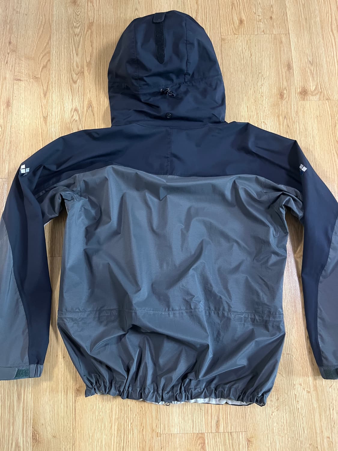 몽벨 고어텍스 바람막이 상품이미지2