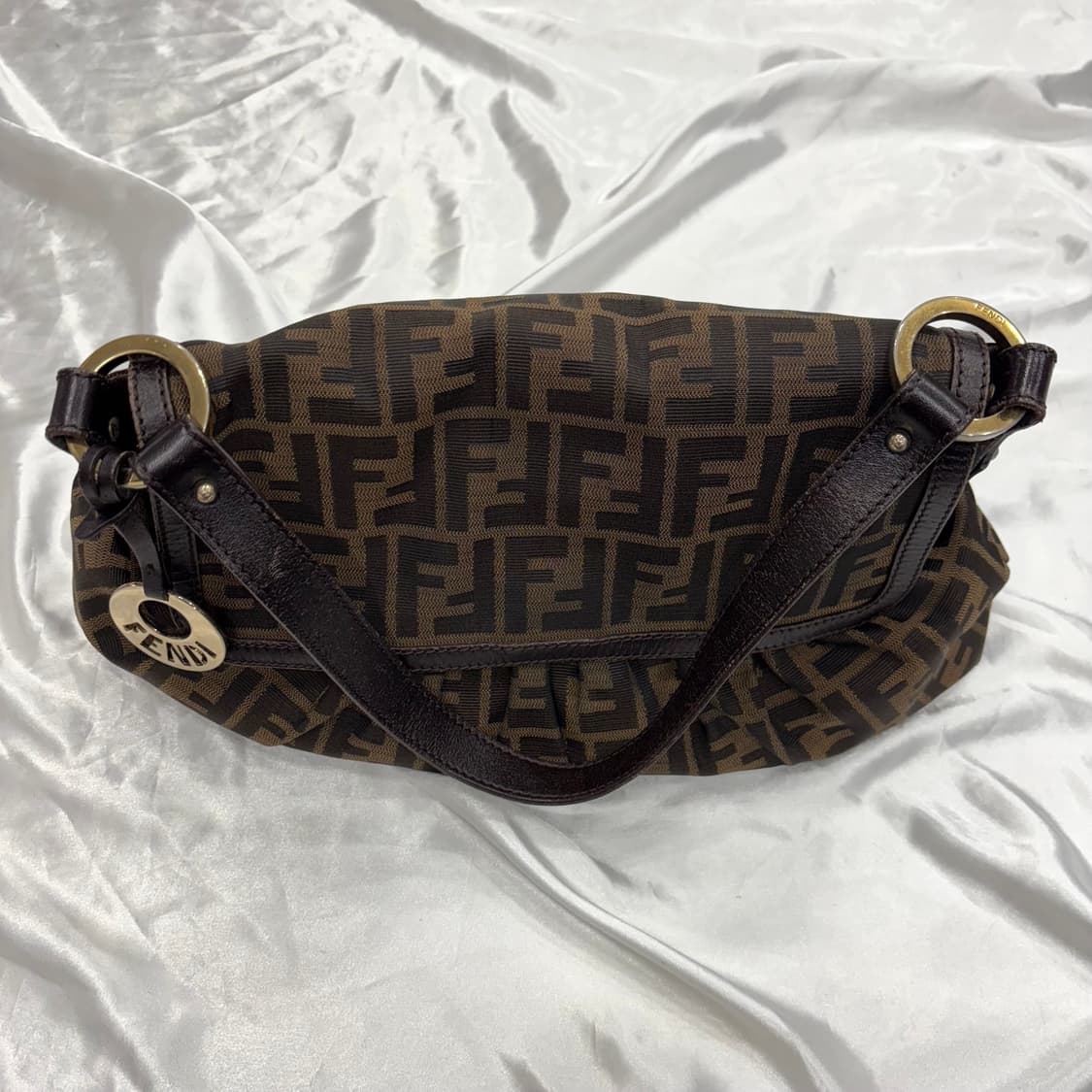 펜디 주카 숄더백 가방 상품이미지7