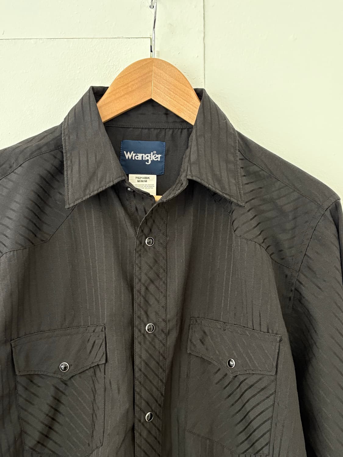 랭글러 블랙 스트라이프 셔츠 상품이미지4