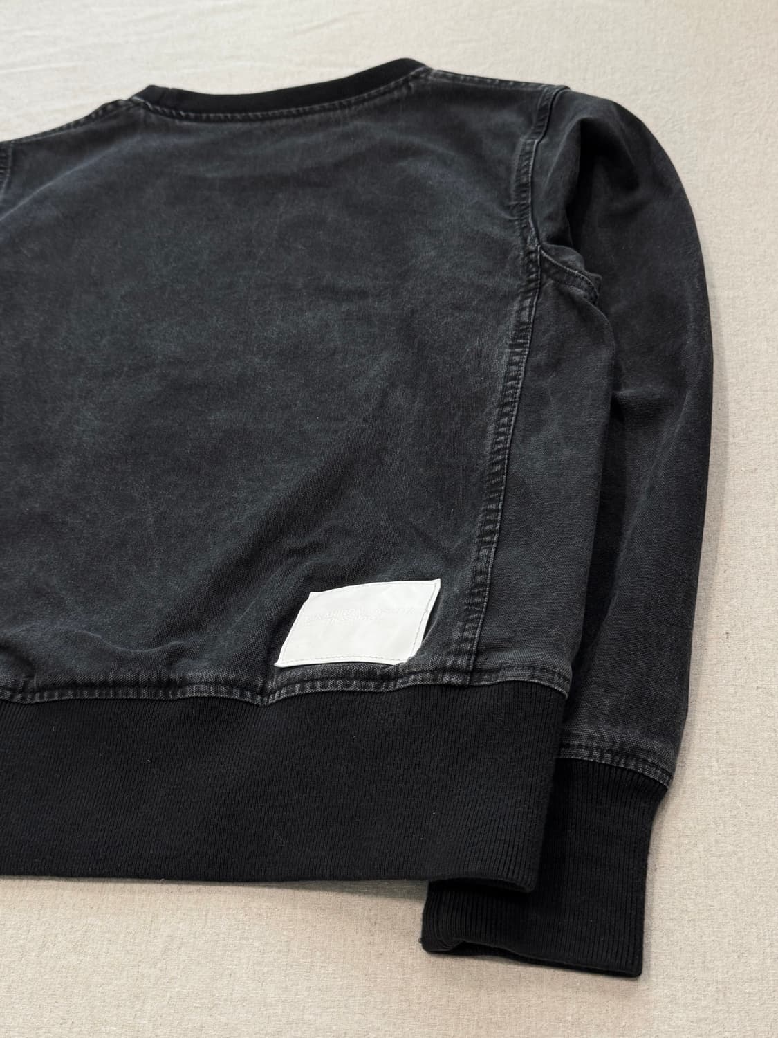 솔로이스트 워시드 패치 스웻셔츠 상품이미지5