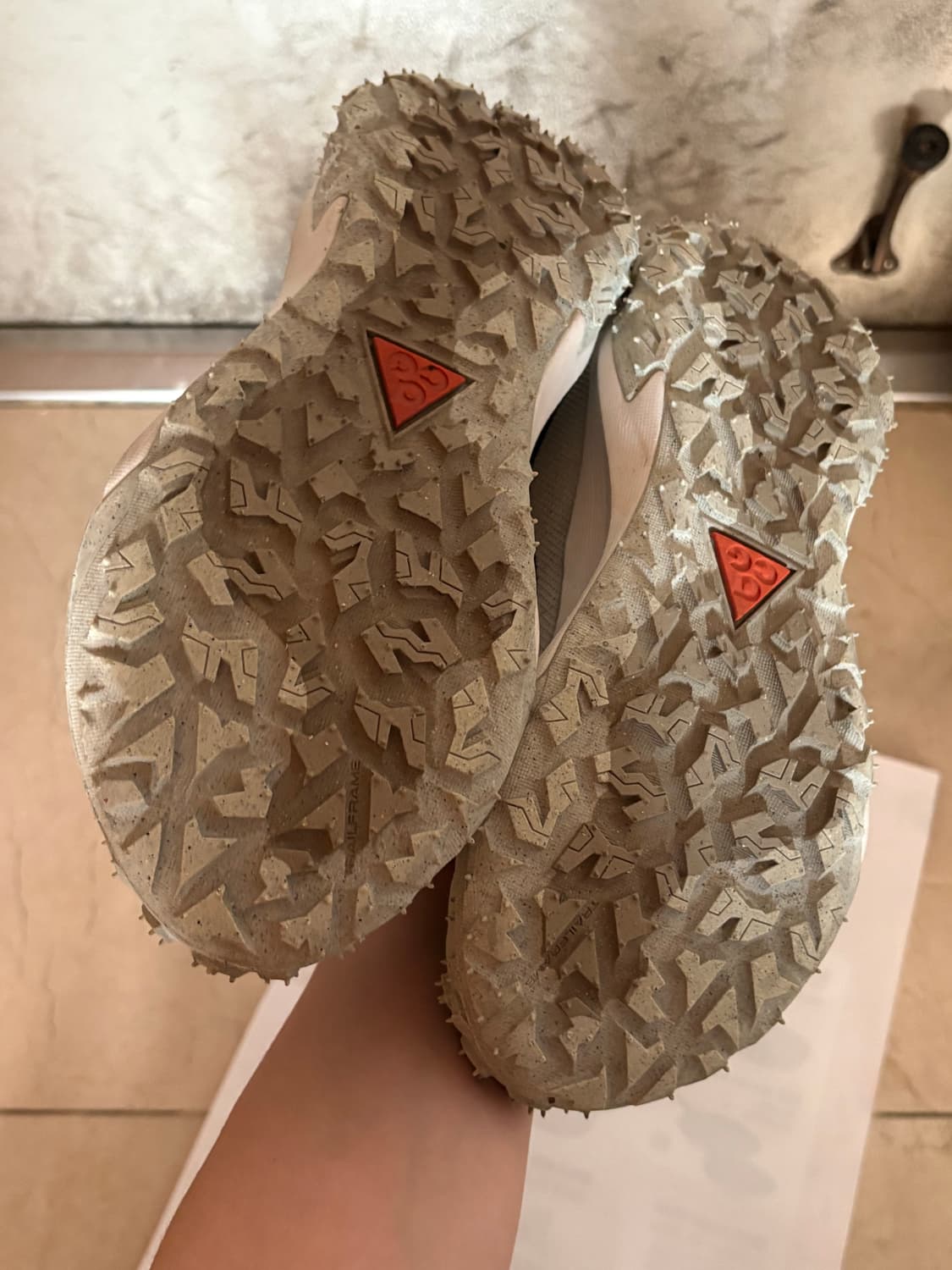 나이키 acg 마운틴 플라이 2 로우 고어텍스 상품이미지5