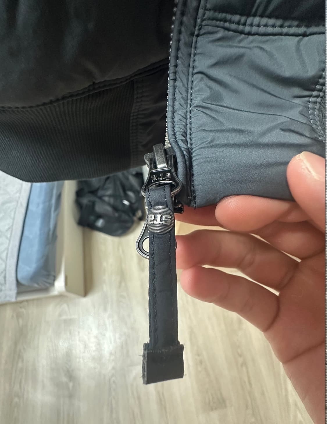 파라점퍼스 경량패딩 니트패딩 블랙 L 상품이미지5