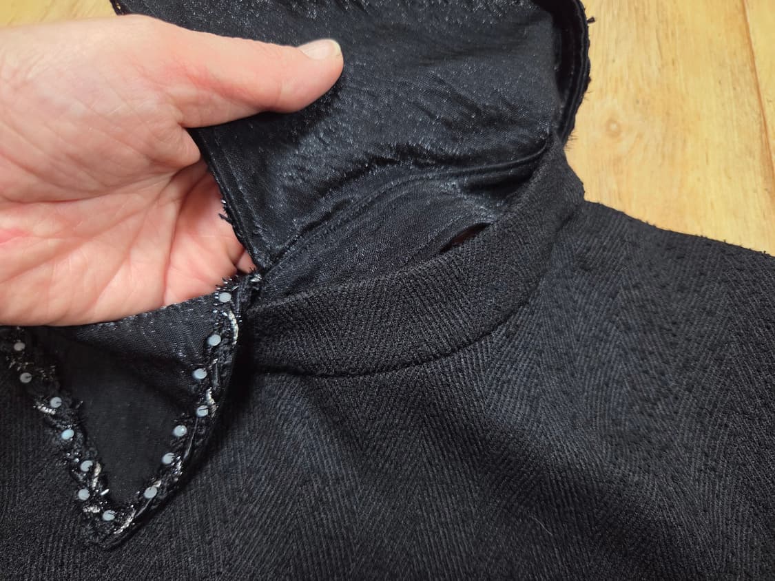 레니본(Reneevon) 배색카라 트위드블라우스 55 상품이미지6