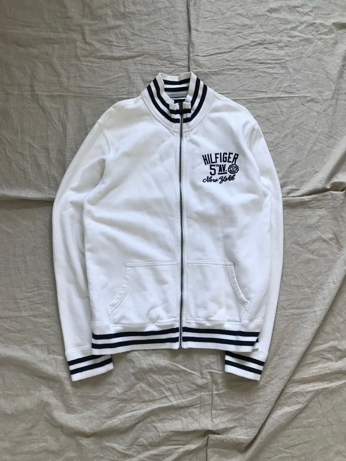 타미힐피거 자수 로고 화이트 면집업 상품이미지6