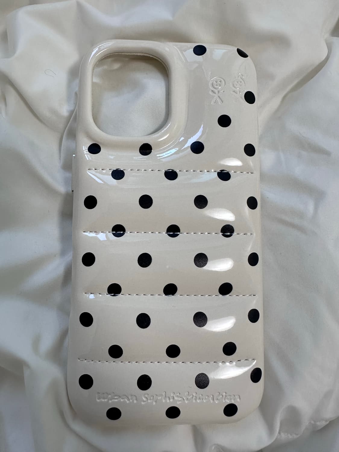 어반소피스티케이션 아이폰17 상품이미지2