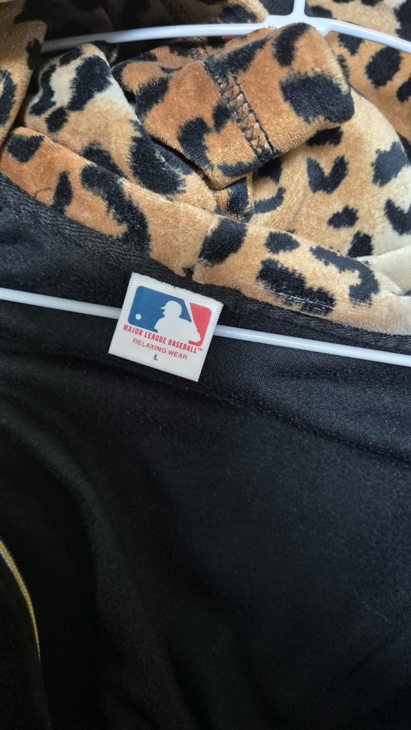 MLB 뉴욕 양키스 벨벳 후드집업 빈티지 레오파드 y2k 갸루 상품이미지4