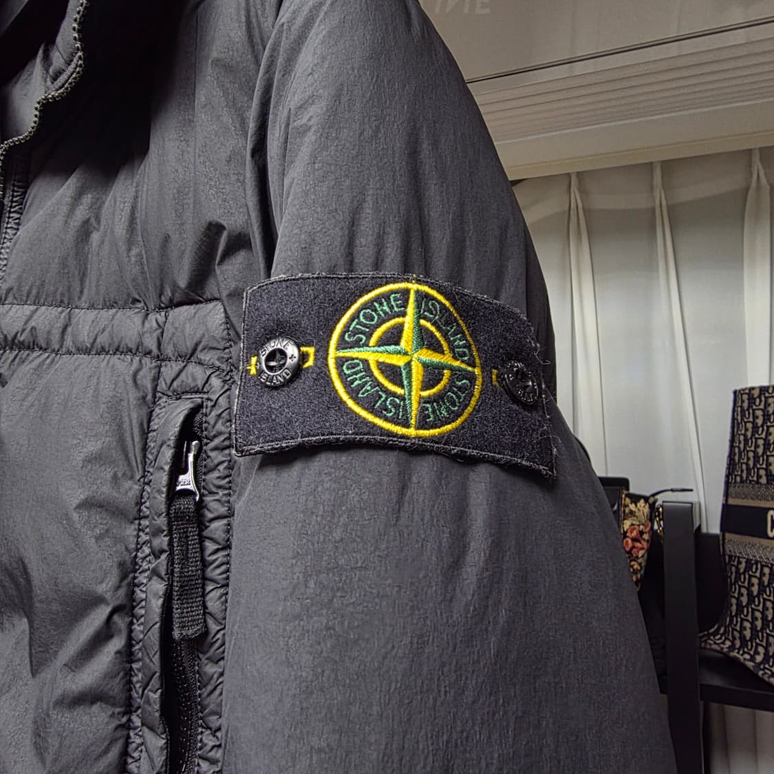 {클로젯}[M]스톤아일랜드 크링클랩스 숏 다운 패딩 자켓 상품이미지2