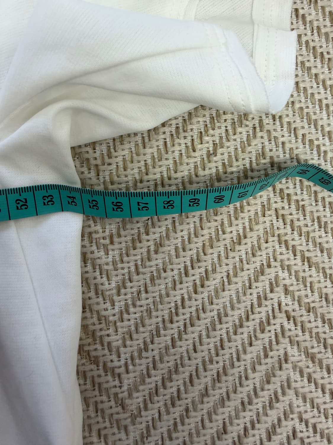 정품) 래트바이티 한섬 22ss 크롭 오버핏 반팔티 82 상품이미지9