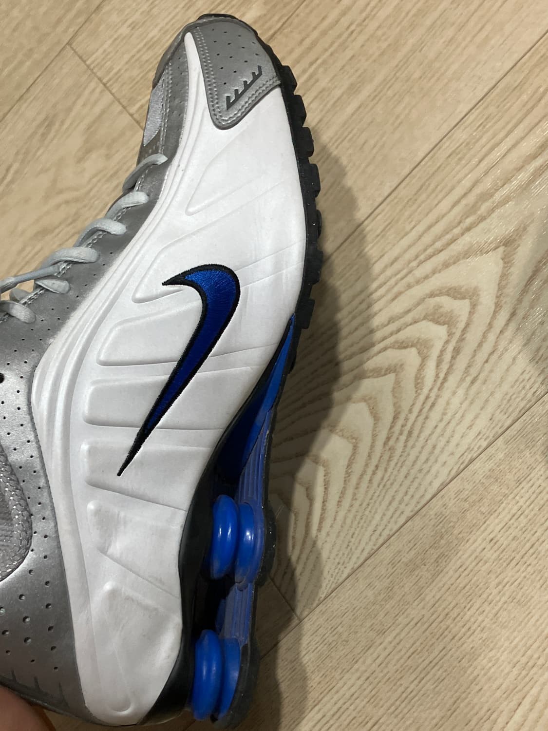 나이키 샥스 R4 화이트 레이서 블루  상품이미지4