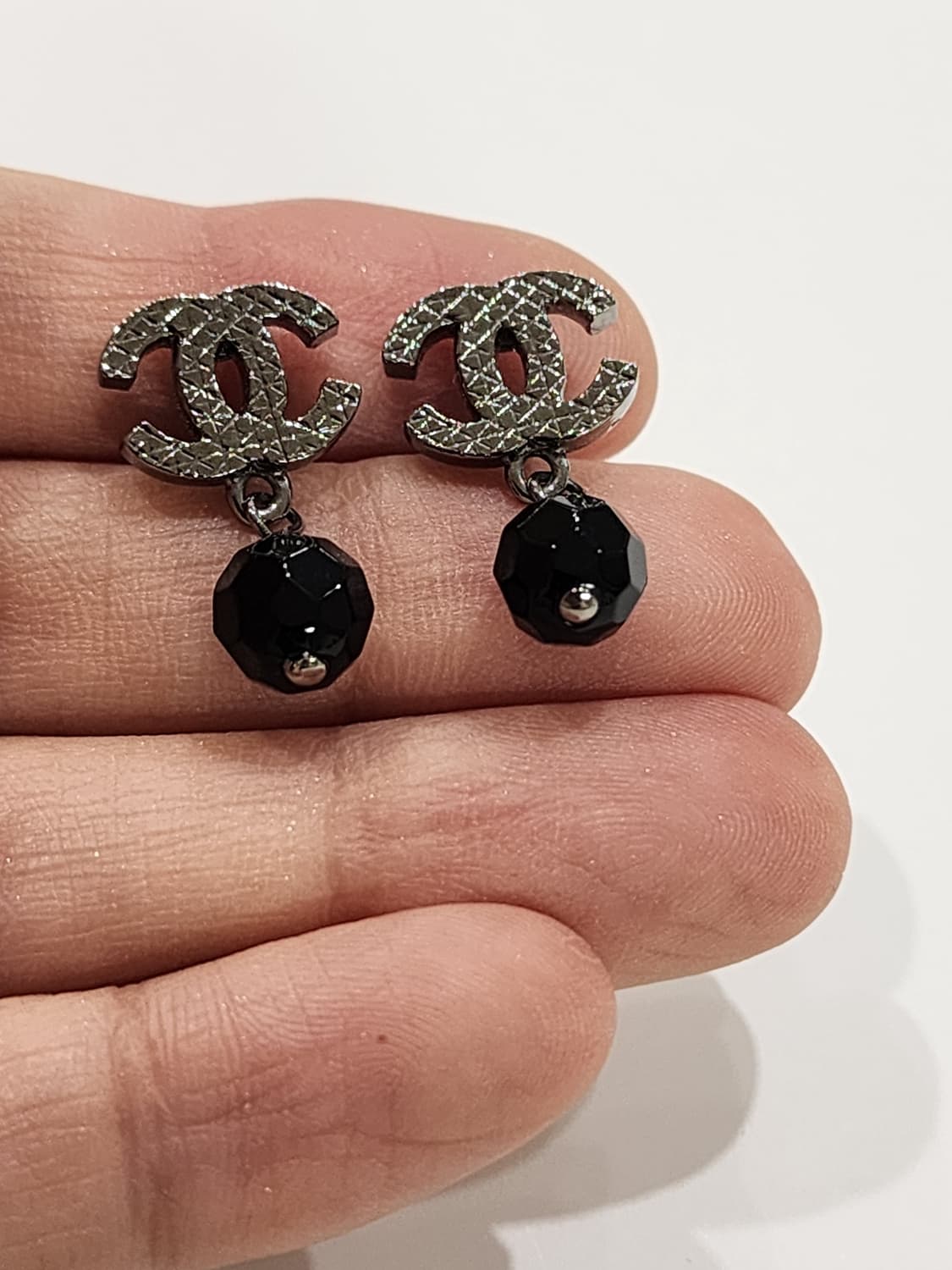샤넬 CC로고 볼 드롭 귀걸이 상품이미지2