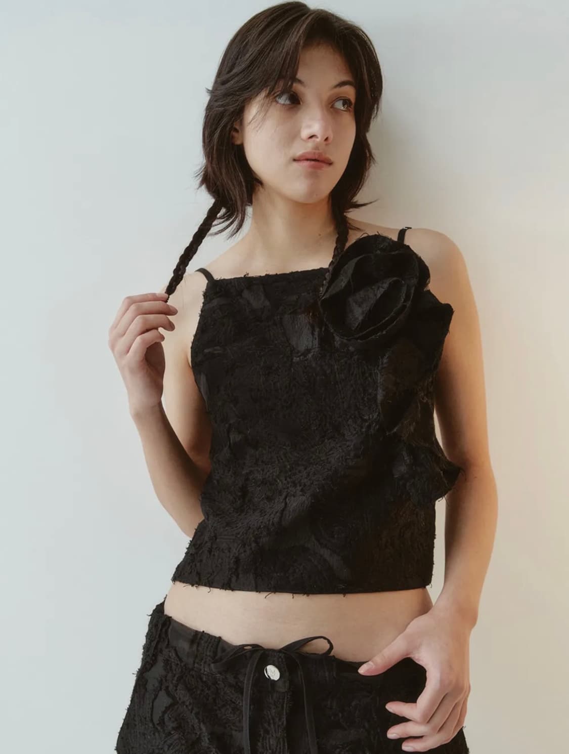 김미더영 코르사지 빈티지 자가드 베스트 탑 블랙 상품이미지2