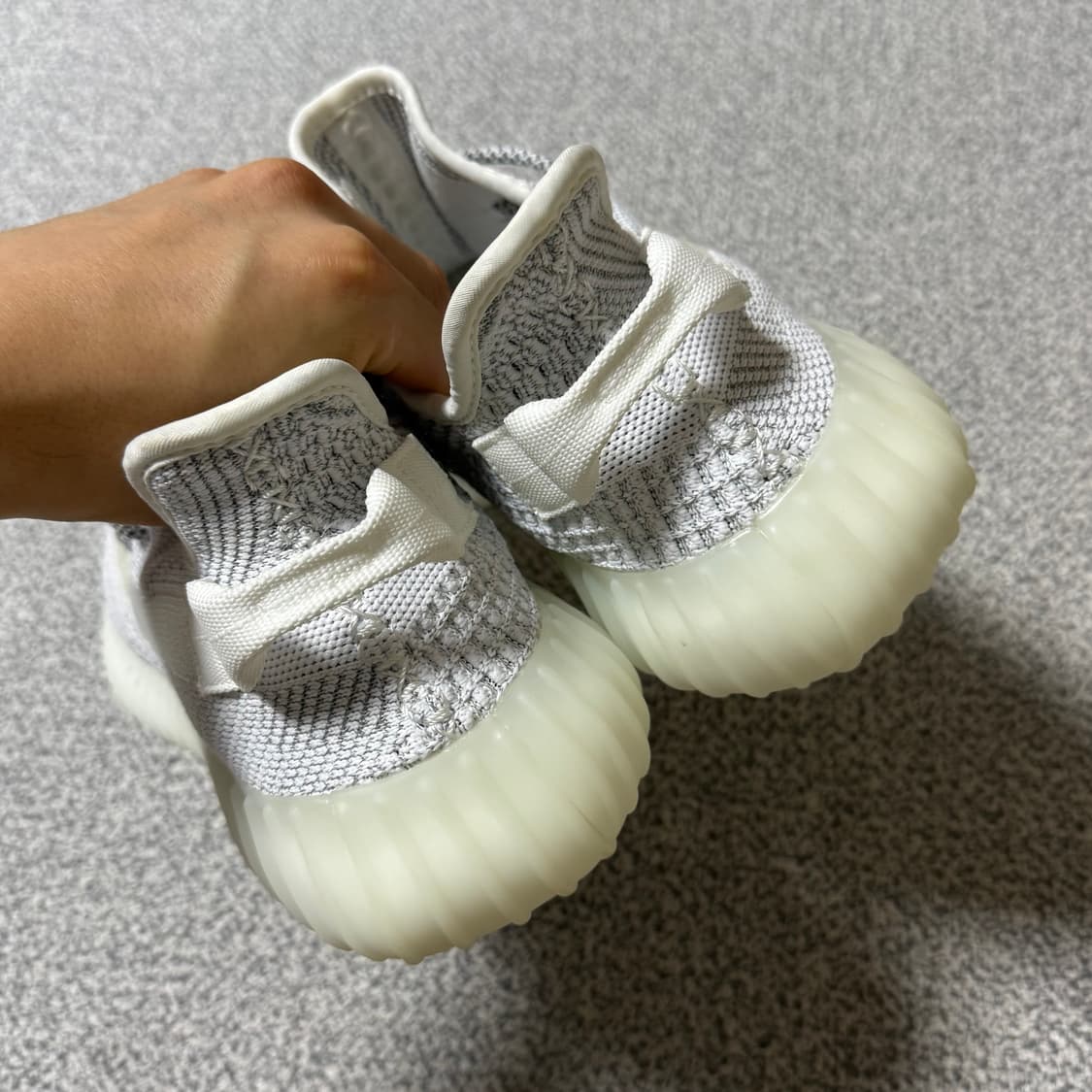 아디다스 이지 부스트 350 V2 스태틱 리플렉티브 275 상품이미지6