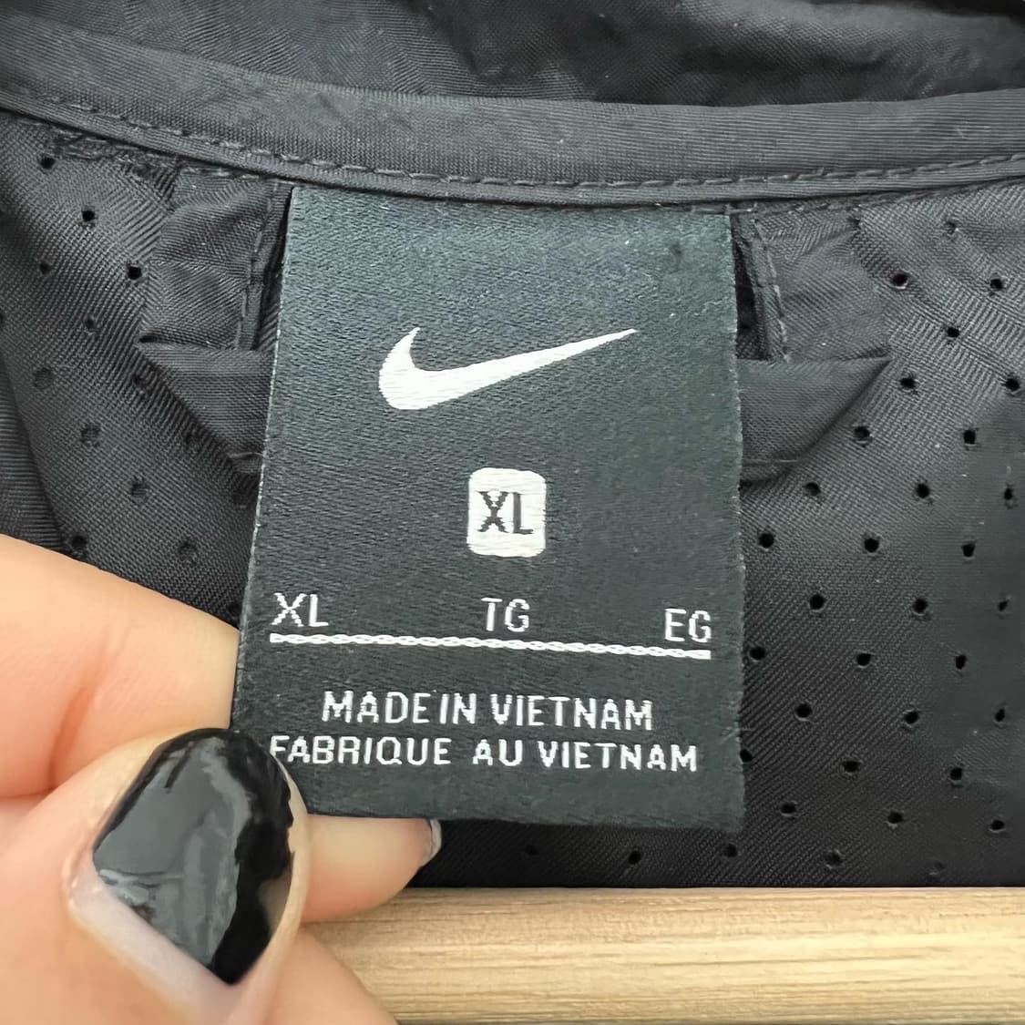 나이키 블랙 라인 스우시 윈드브레이커 상품이미지6