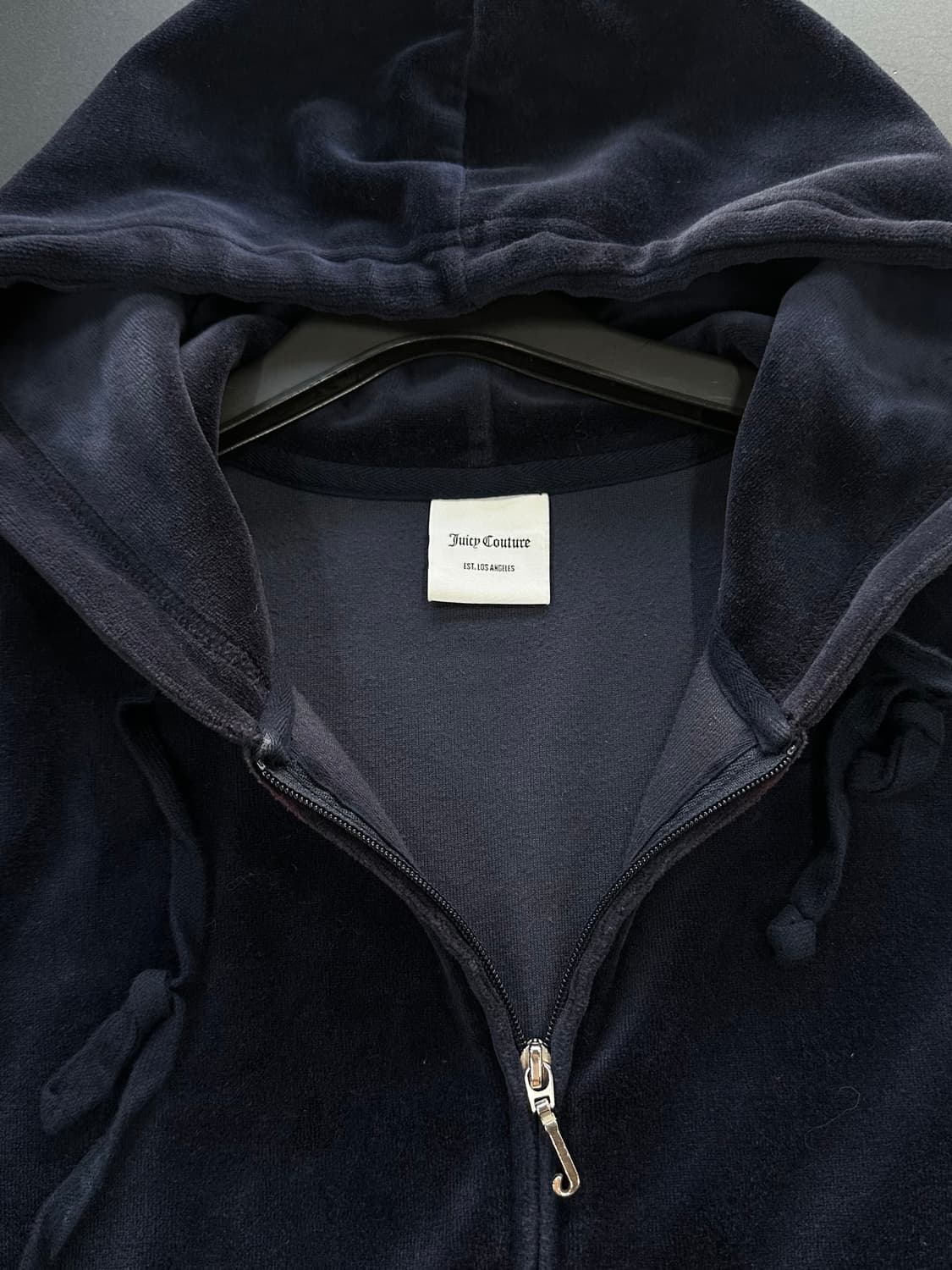 쥬시꾸뛰르 컬러큐빅 벨루어 후드집업 상품이미지8