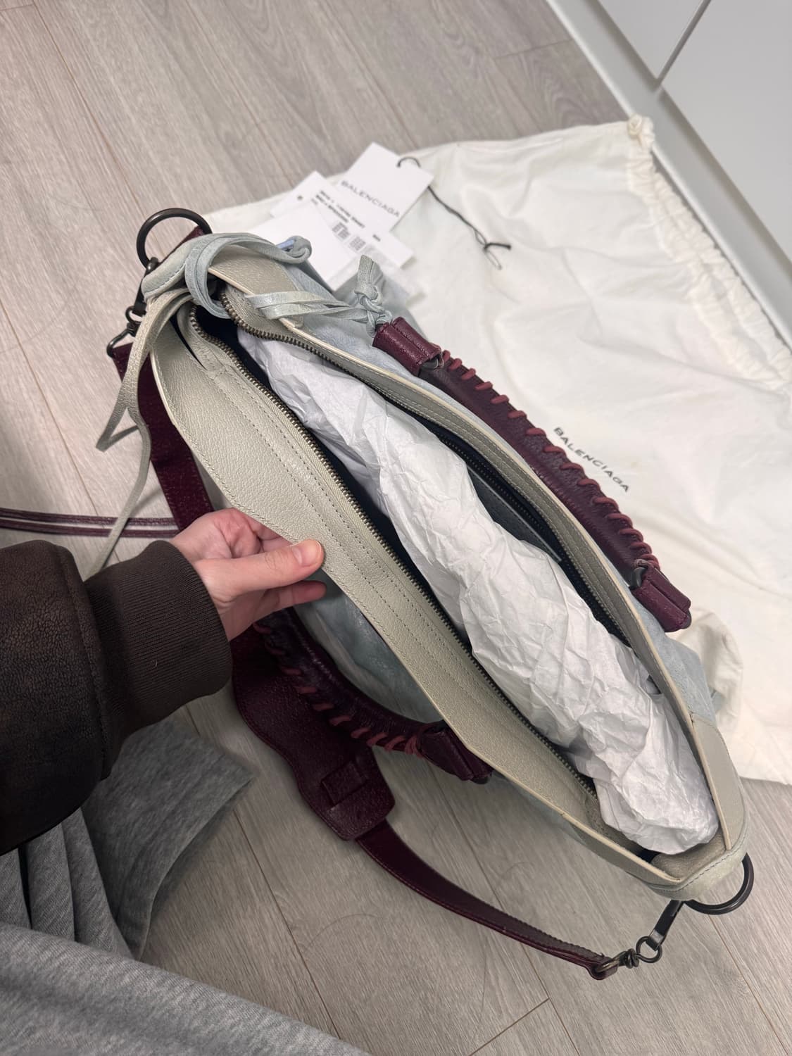 한정판 정품 발렌시아가 모터 시티백 미듐 상품이미지7