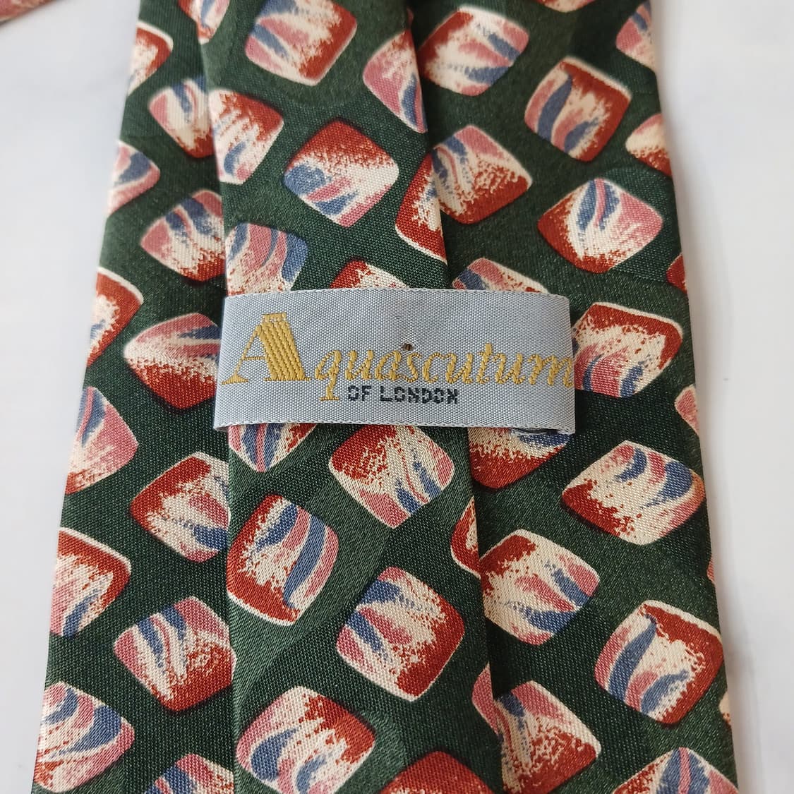 아쿠아스큐텀 실크 그린 패턴 넥타이 9.6cm B등급 A19321
 상품이미지9