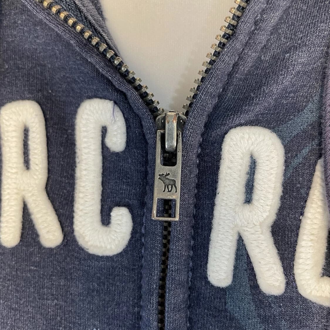  아베크롬비 앤 피치 Y2K 빈티지 슬림핏 후드 집업 상품이미지6