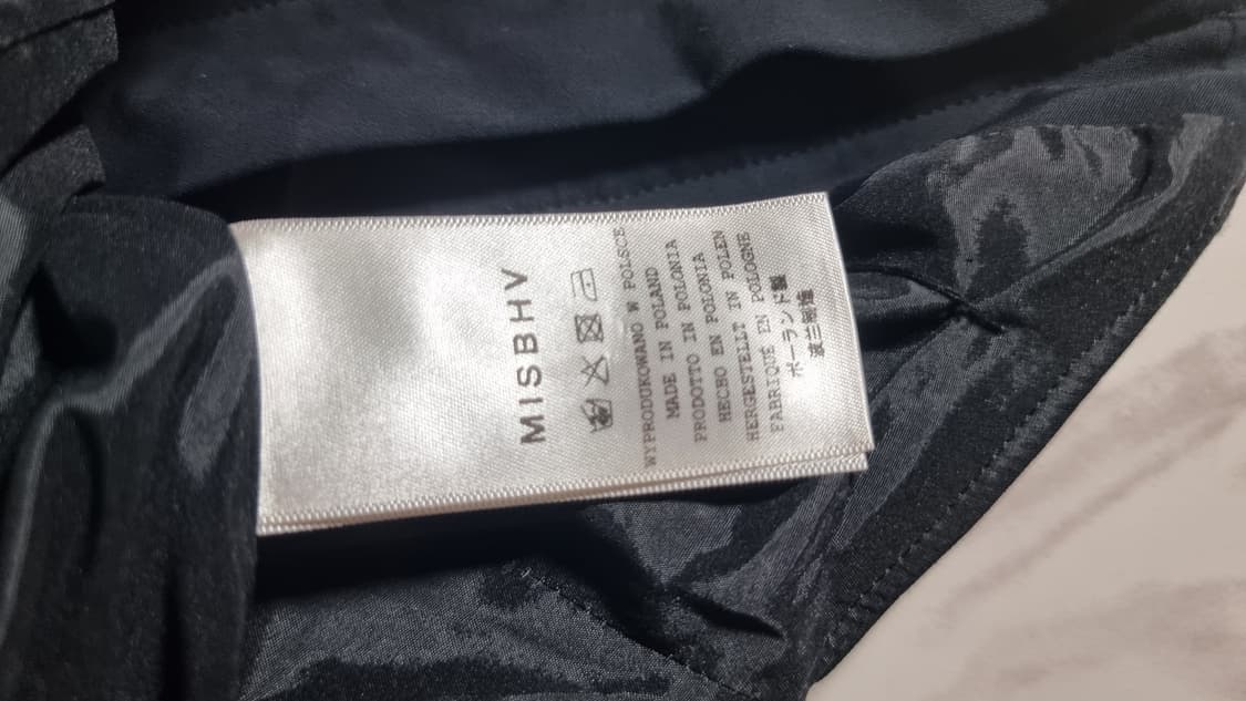 미스비헤이브 민소매탑 상품이미지3