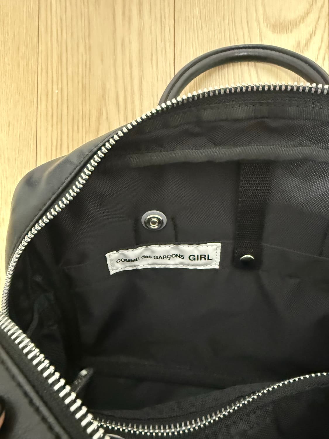 꼼데가르송 걸 페인트백 블랙 상품이미지5