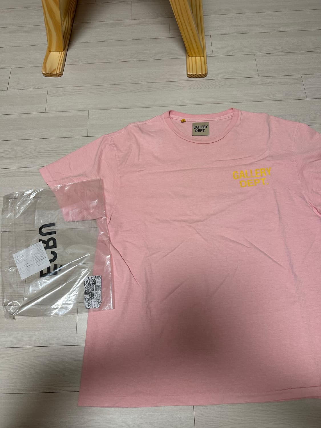 갤러리디파트먼트 25ss 반팔 티셔츠 사이즈 XL 팝니다 상품이미지1