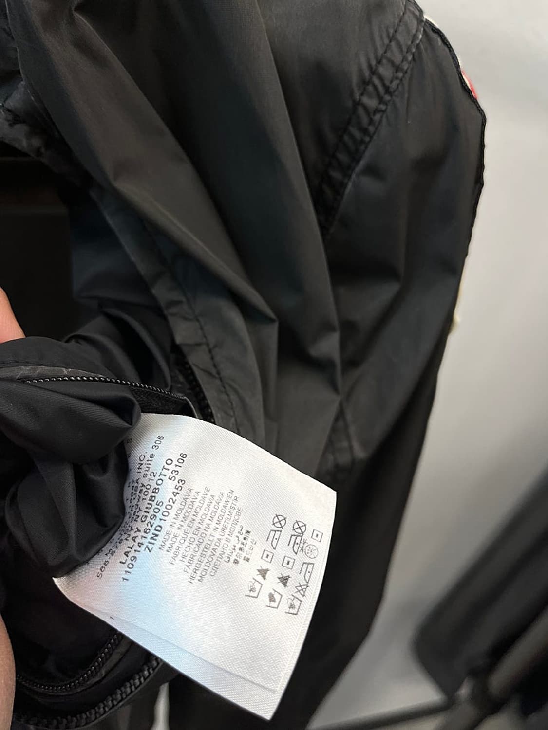 95) 몽클레어 폴리 바람막이자켓  상품이미지9