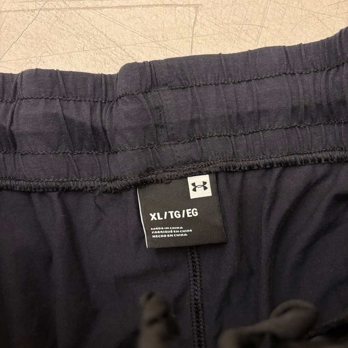 언어아머 빅로고 하프 팬츠 상품이미지4