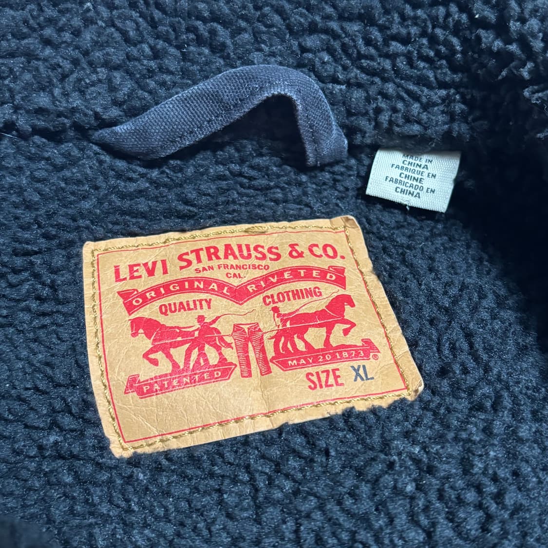 XL 리바이스 블랙 쉐르파 트리거 자켓 상품이미지4