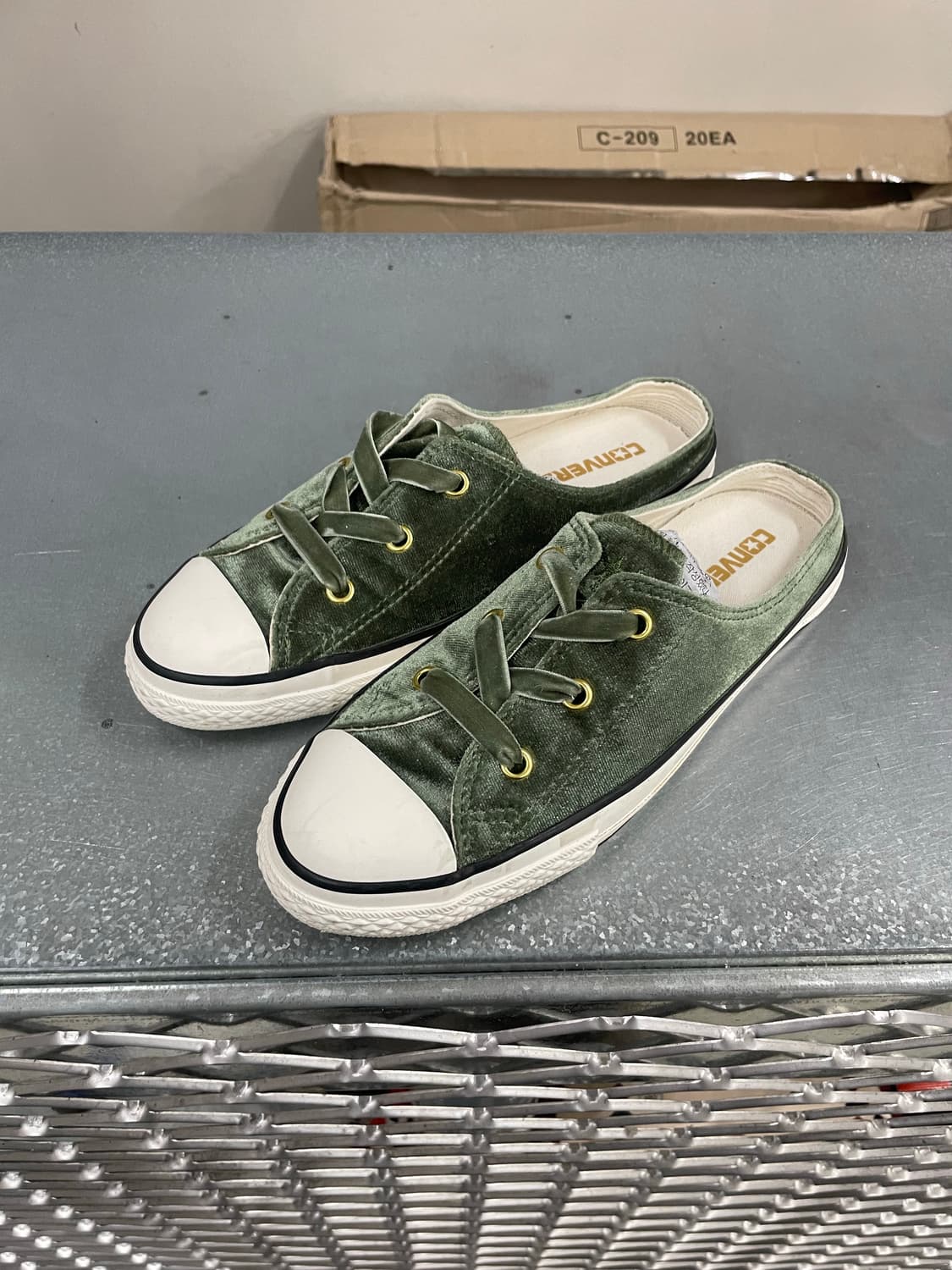 컨버스 벨벳 뮬 230 상품이미지2