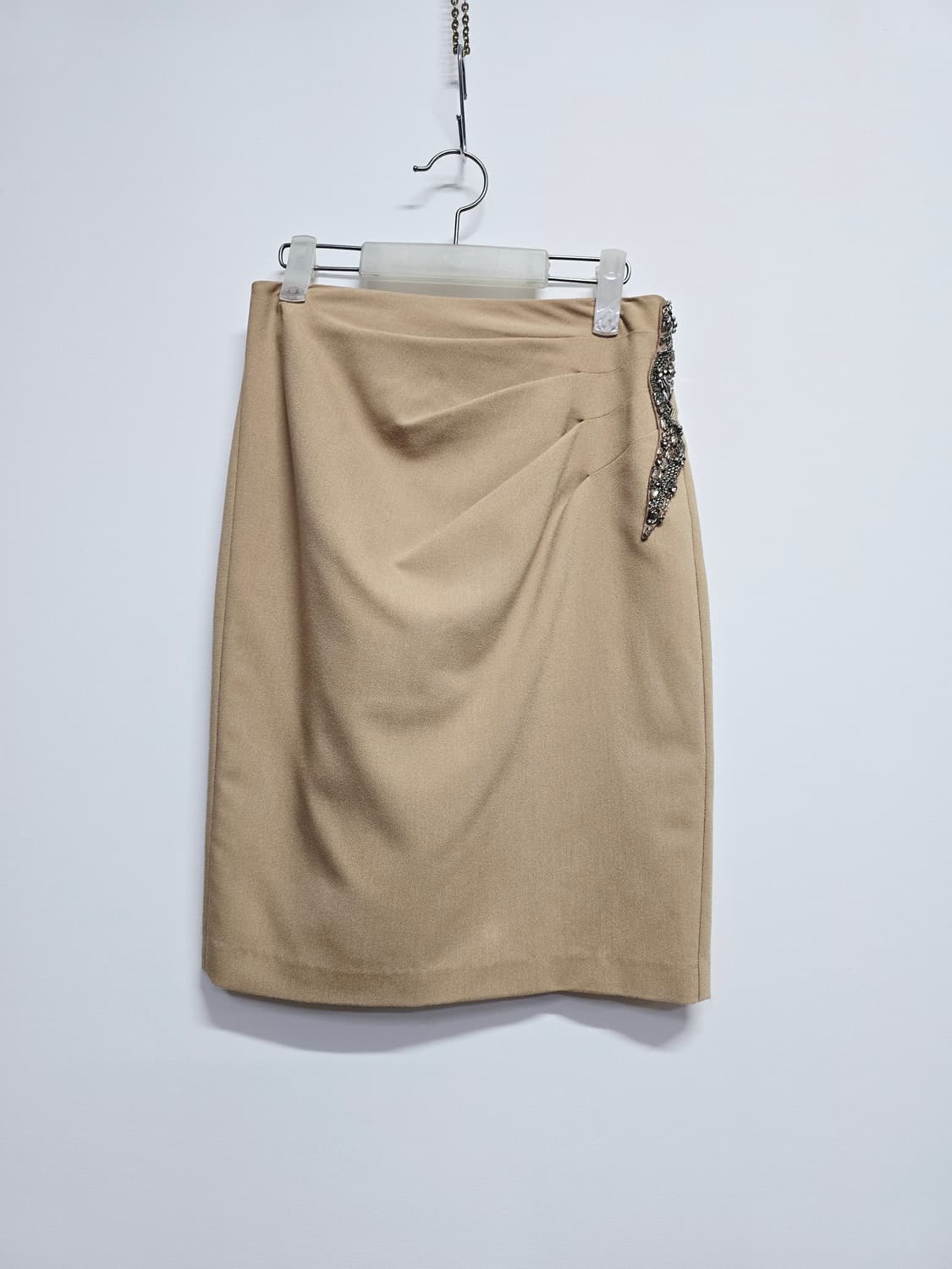 모조에스핀 베이지 스커트 큐빅 포인트 상품이미지1