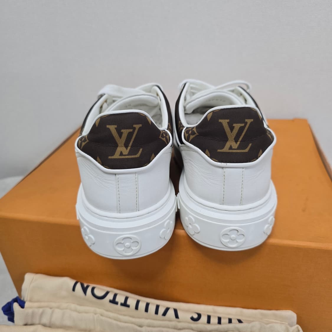 루이비통 타임 아웃 스니커즈 신발 39사이즈 250 255 판매 상품이미지6
