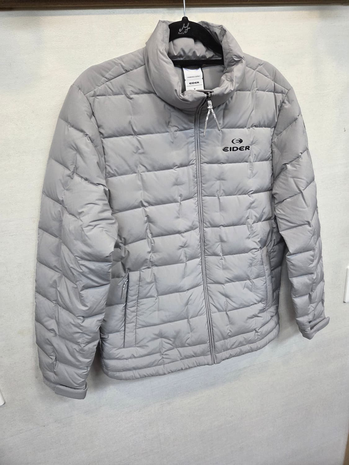 아이더 크로플 튜브 슬림 경량패딩 라이트그레이 m 상품이미지5