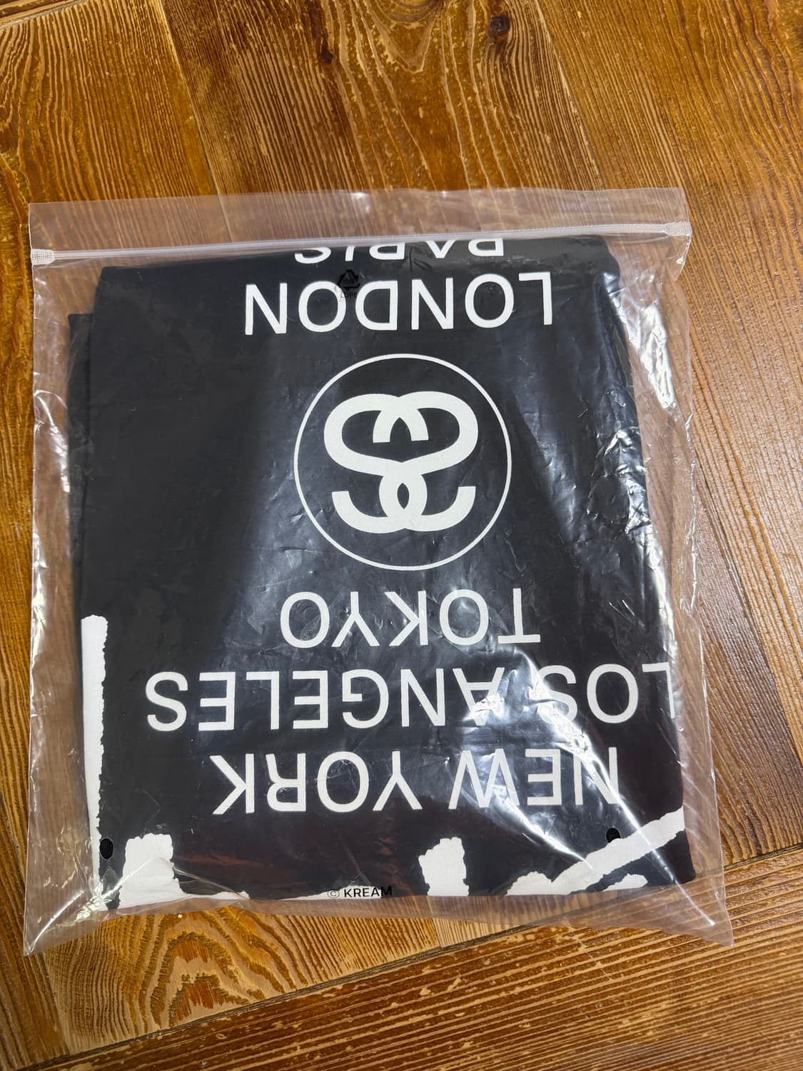 스투시 월드투어 2024 2XL 새상품 팝니다 상품이미지2