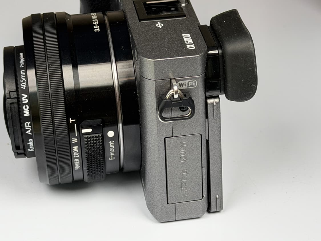 소니 A6000 그레이 미러리스 카메라 상품이미지2