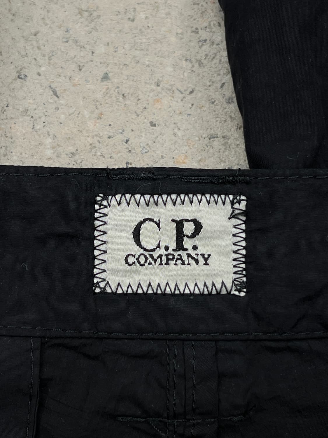 CP컴퍼니 렌즈와펜 나일론 조거 팬츠 상품이미지7