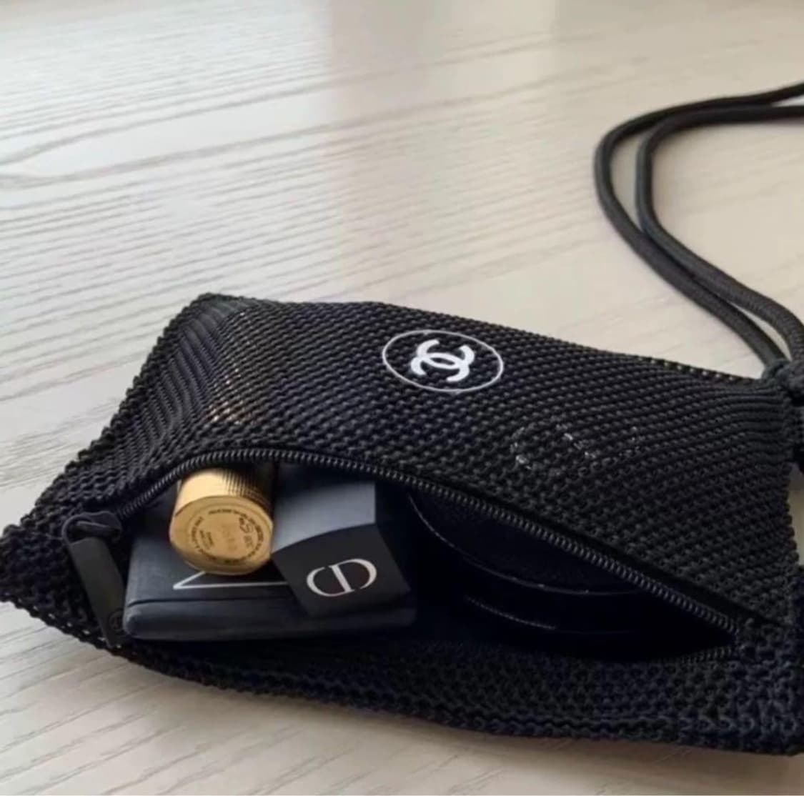 샤넬뷰티 메쉬여권 케이스, 여권가방 크로스백 상품이미지5