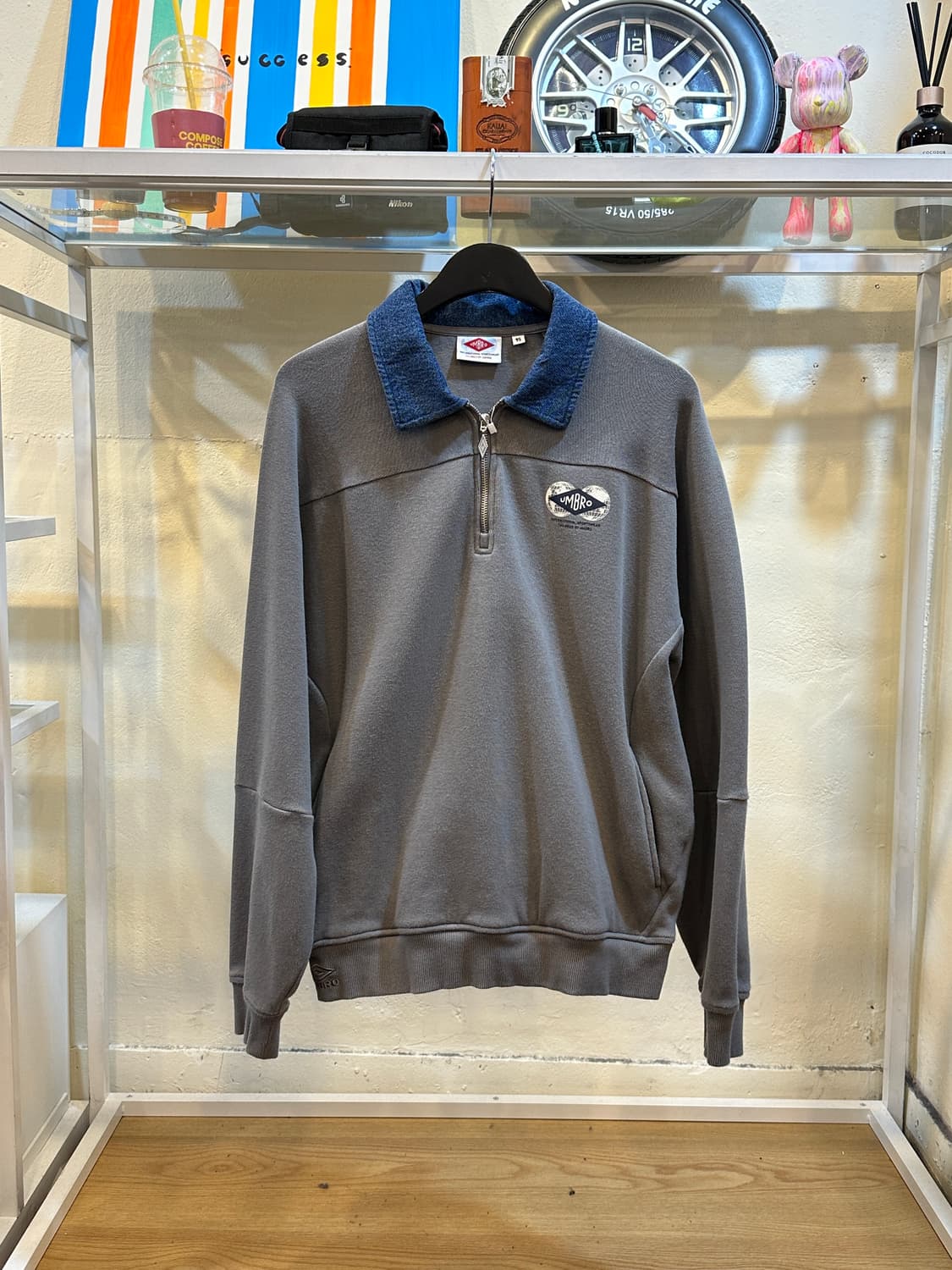 엄브로 하프집업 데님 카라 맨투맨 상품이미지1