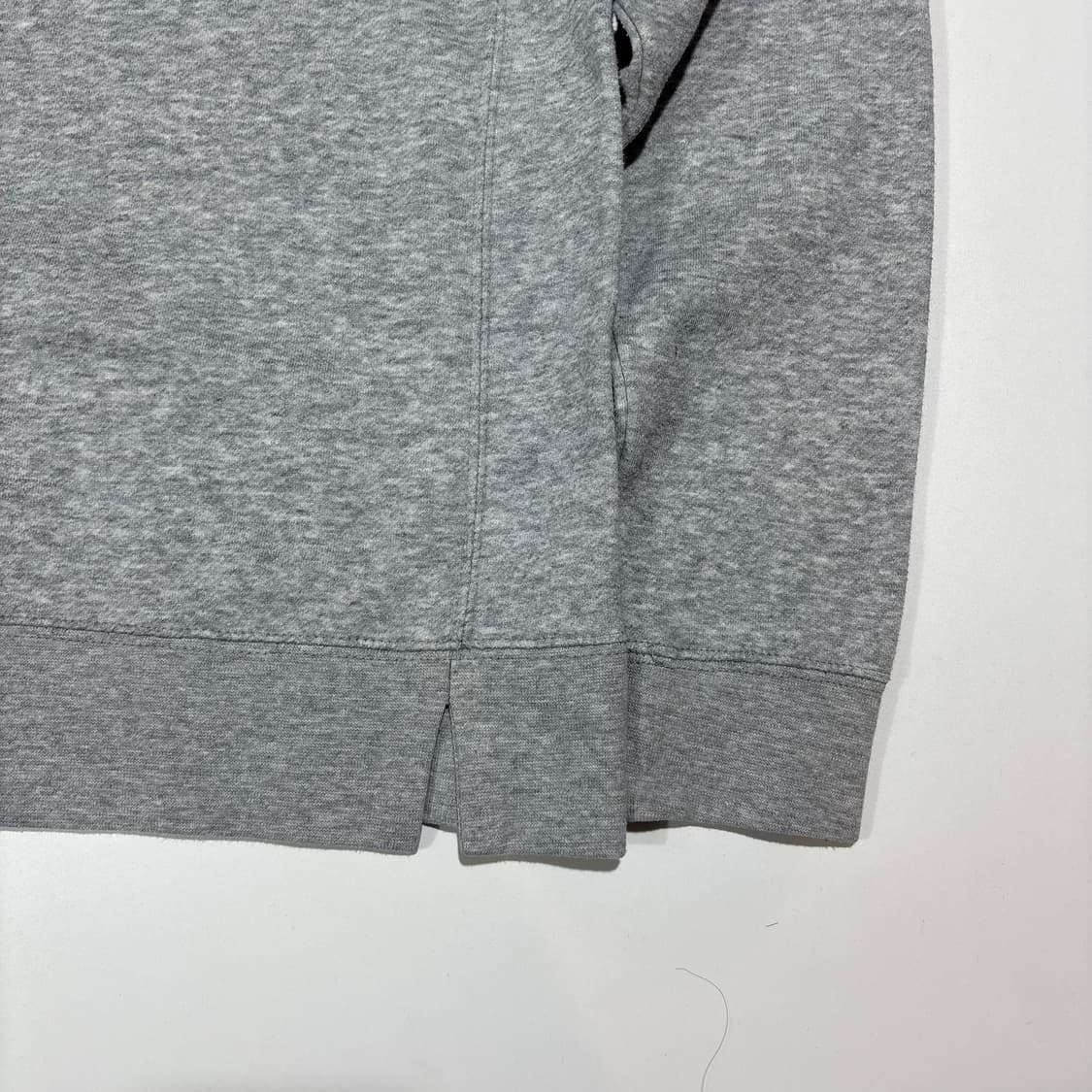 챔피온 그레이 로고 맨투맨 상품이미지2