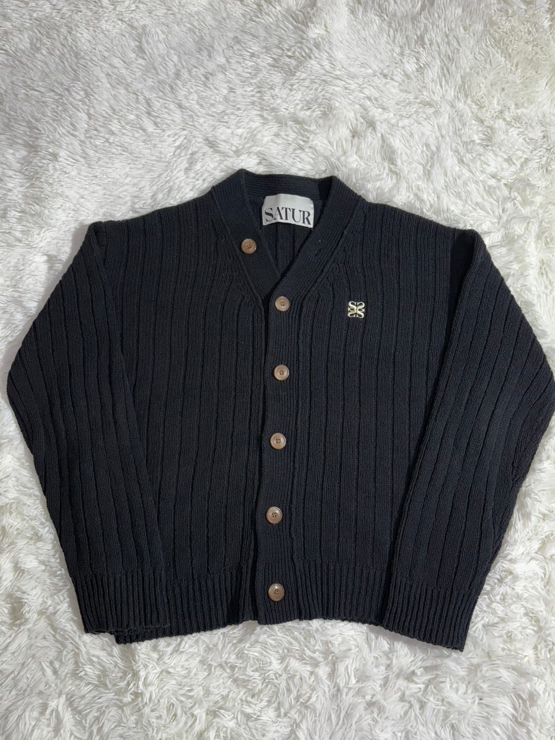 세터 블랙 스몰로고 가디건  상품이미지3