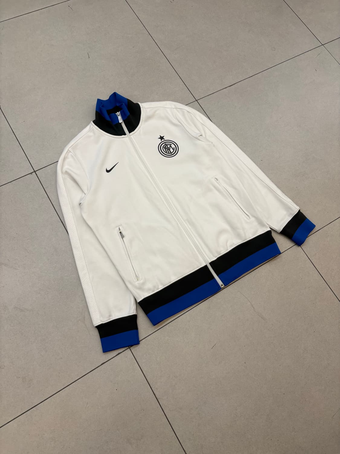 인터밀란 나이키 화이트 트랙탑 져지 상품이미지2