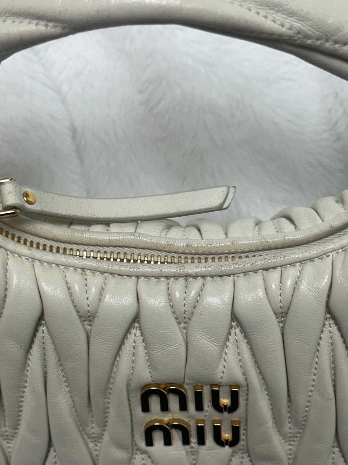 미우미우 호보백 상품이미지6