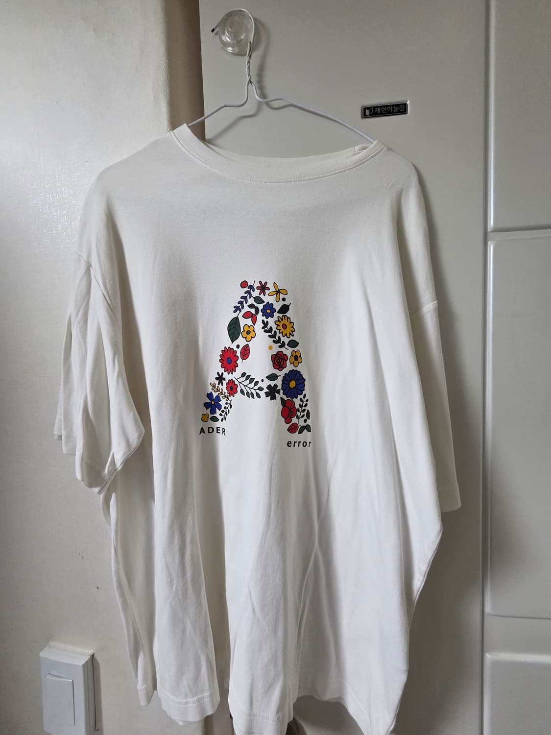 아더에러 플라워 티셔츠 상품이미지2