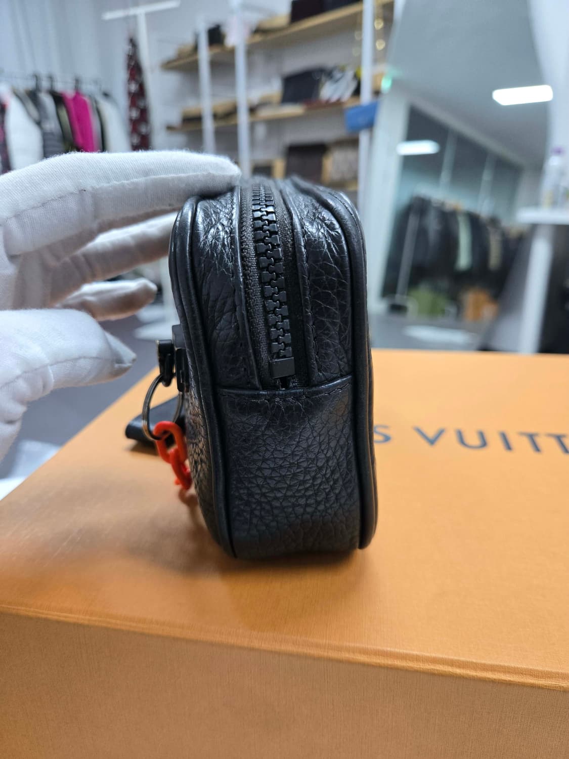 [A급컨디션]루이비통 쉐도우 볼가 상품이미지4