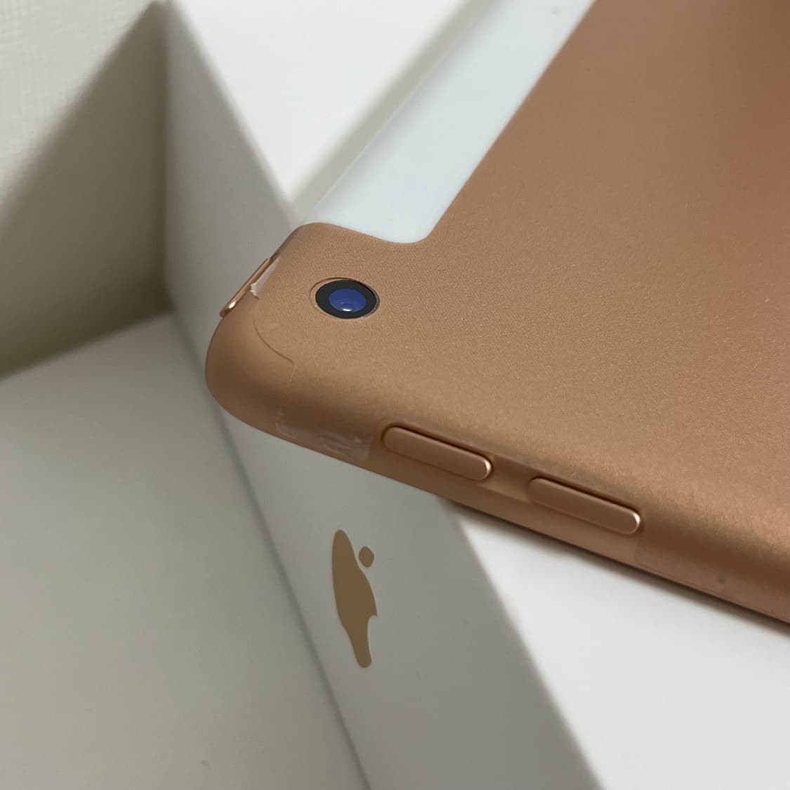 아이패드8세대 셀룰러 32기가 골드 + 애플펜슬 1세대 상품이미지5